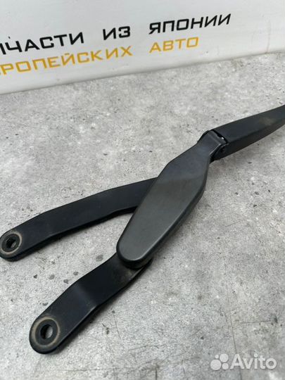 Стеклоочиститель передний правый Mercedes-Benz