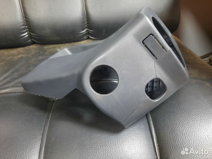 Кожух рулевой колонки Renault logan 2