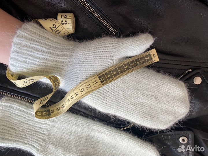 Варежки из пуха норки взрослые 900, детские 600