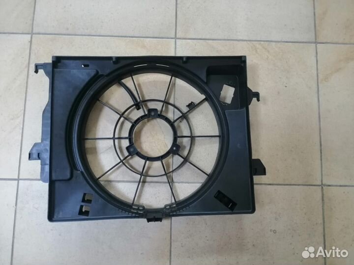 Диффузор электровентилятора Хендай Солярис Киа Рио