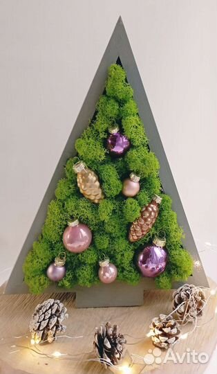 Деревянная ëлка со стабилизированным мхом