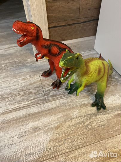 Динозавры игрушки