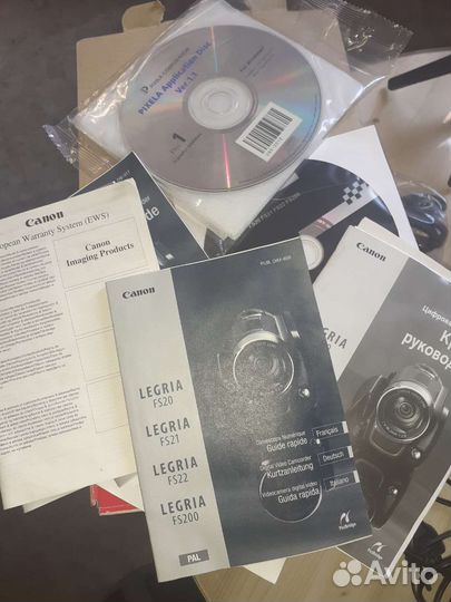 Видеокамера Canon + набор начинающего ютубера