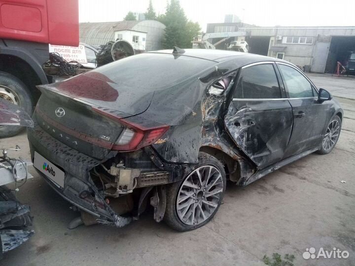 Hyundai Sonata 2.5 AT, 2021, битый, 69 300 км