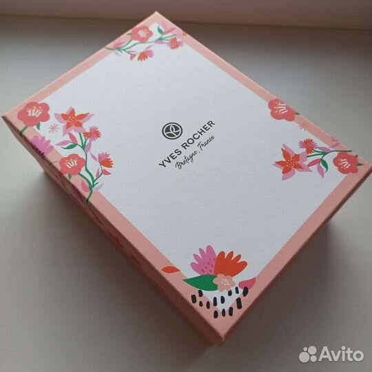 Подарочные коробки YSL, Masura, Ив Роше, Пьер Рико