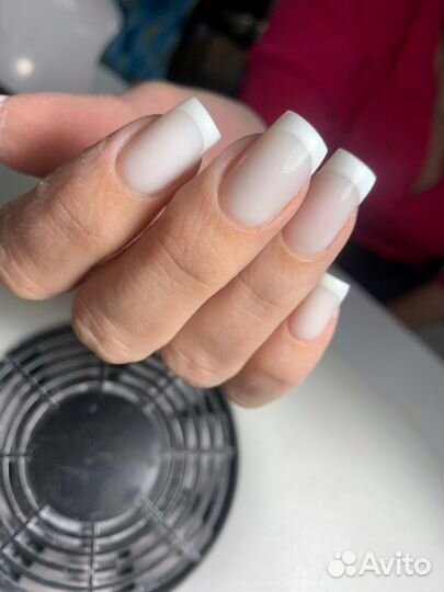 Наращивание ногтей