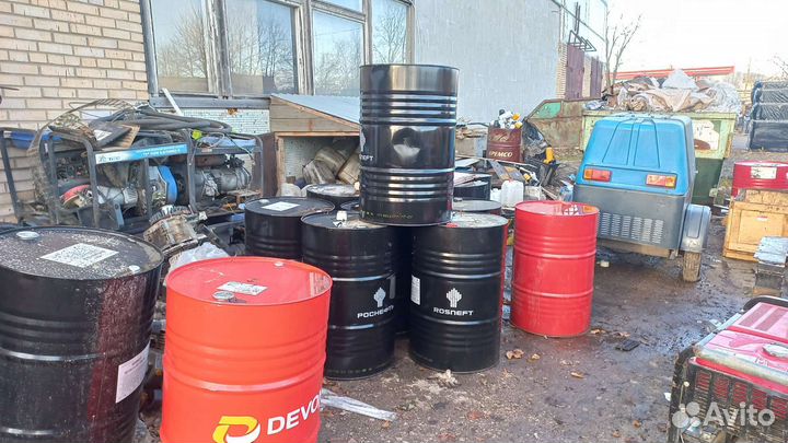Бочки металлические бу 200 л с крышкой