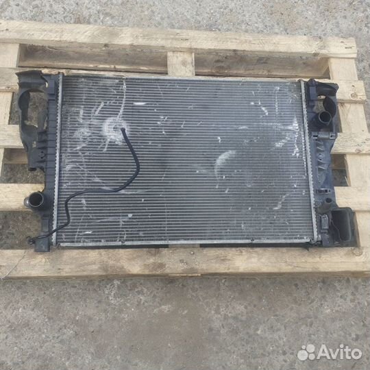 Радиатор охлаждения двигателя volvo S80
