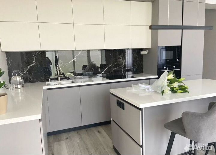 Кухня на заказ угловая