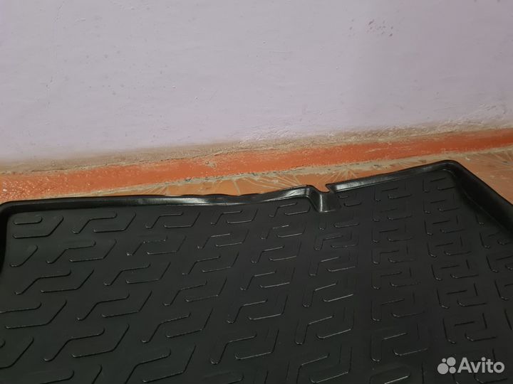 Коврик в багажник Ford Fiesta 6 седан