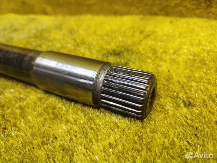 Привод передний правый Toyota Voxy/Noah/Esquire