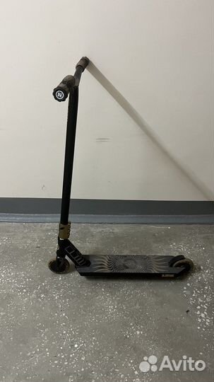 Трюковой самокат Hipe