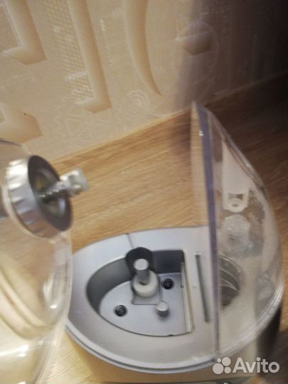 Увлажнитель воздуха комнатный