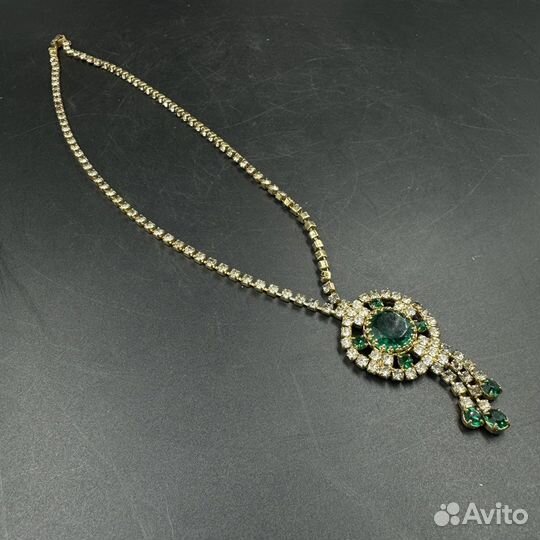 Ожерелье Колье цепочка со стразами изумрудное