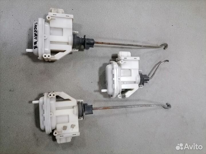 Активатор замка двери Volkswagen Passat B3 1988-93