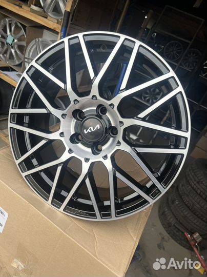 Диски Kia Hyundai R18 5/114.3 новые