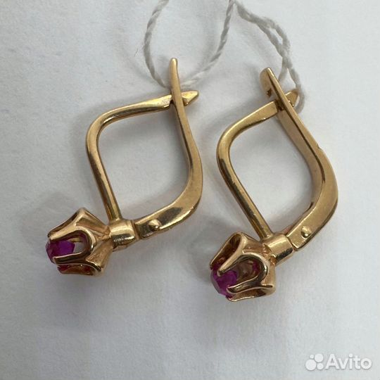 Серьги с синтетическим камнем Золото