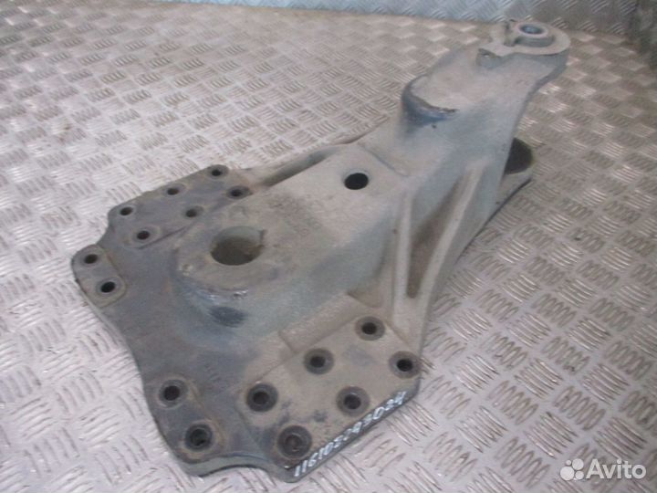 Кронштейн полурессоры renault 7421682250