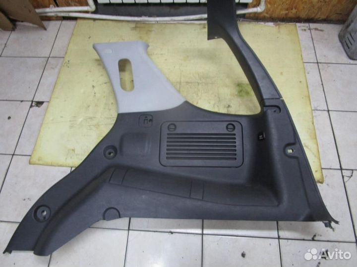 Обшивка багажника w163 ML-class 612.963 2004