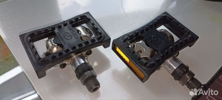 Контактные педали shimano PD-M520