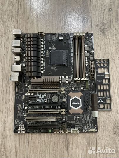 AM3 plus asus sabrrtooth FX990 R2.0