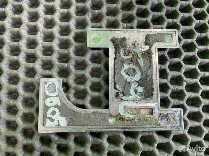 Шильдик volvo FH12