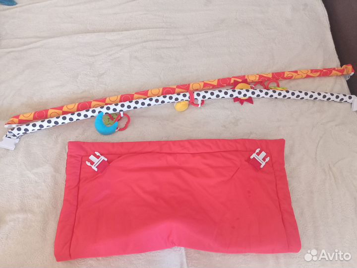 Детский развивающий коврик