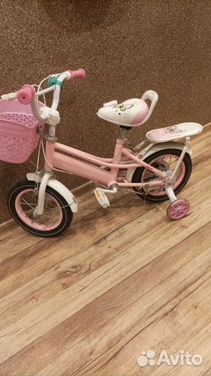 Велосипед для девочки 2-4 колесный