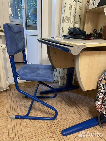 Письменный стол и стул растущие с ребёнком