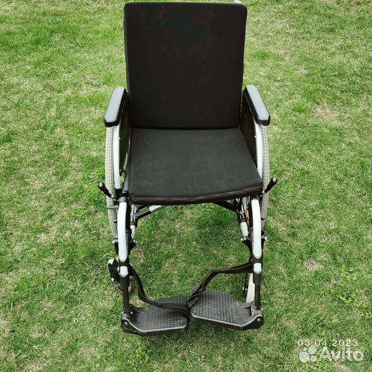 Инвалидная коляска складная