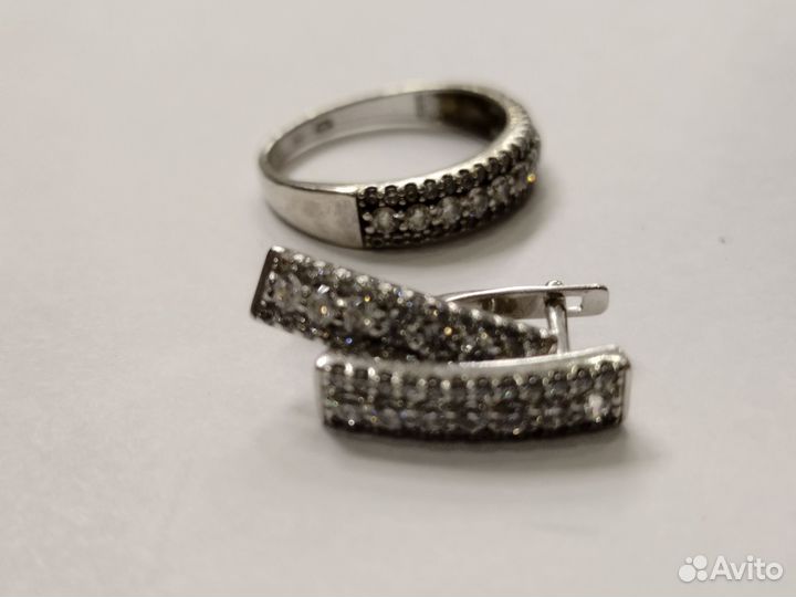 Серьги и кольцо р. 19 серебро