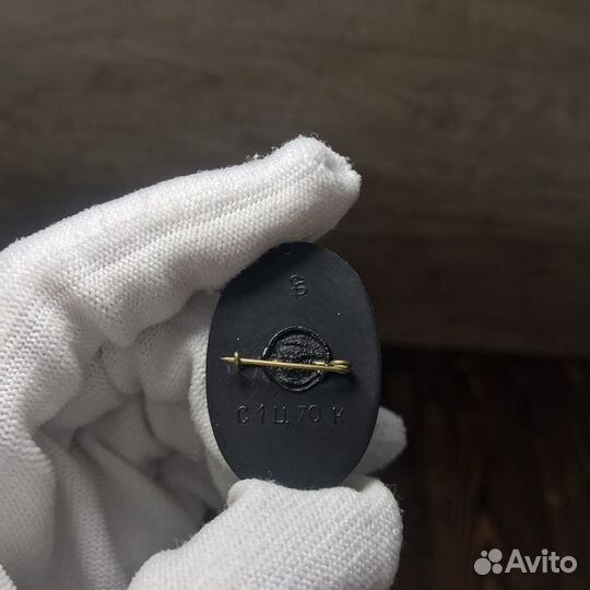 Советская Пластиковая Брошь Ручная Роспись Клеймо