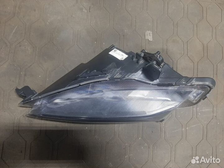 Продаю правую противотуманную фару. Kia Optima