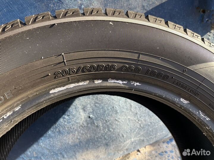 Yokohama IceGuard Stud IG65 205/60 R16