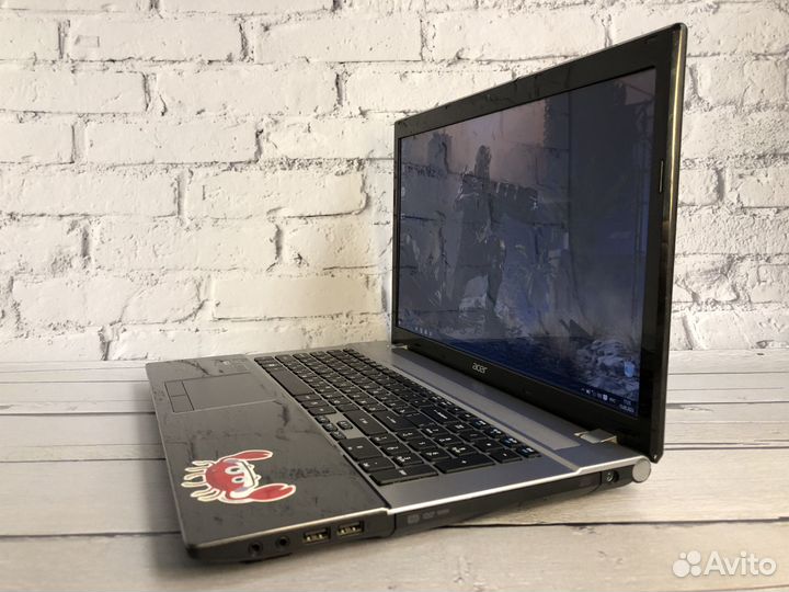 Игровой ноутбук 17.3 дюймов