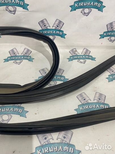 Уплотнительная резинка крышки багажника Kia