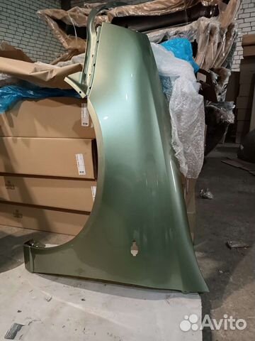 Крыло калина левое цвет светло зелёный 322