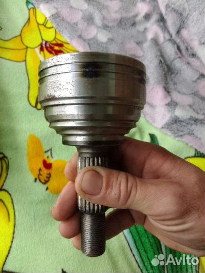 Граната на renault logan