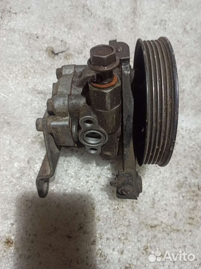 Насос гидроусилителя руля Mazda 626 GE,GF