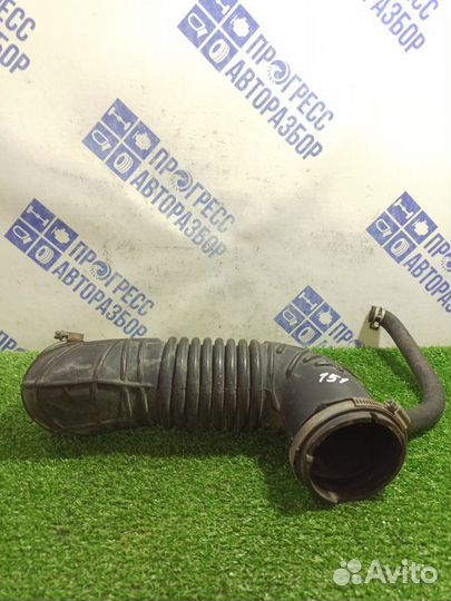 Патрубок воздушного фильтра Ford Mondeo 3 седан