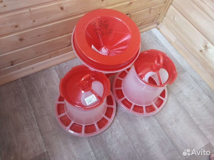 Кормушки и поилки для с/х птицы