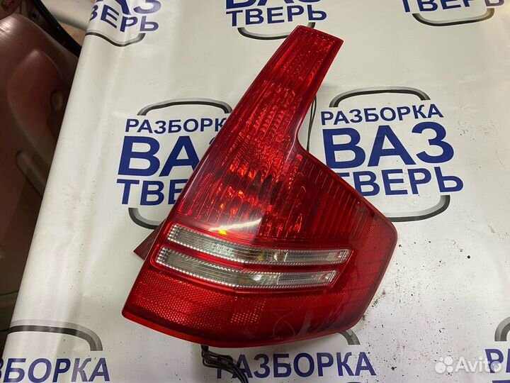 Фонарь задний правый Ситроен С 4 хетчбэк