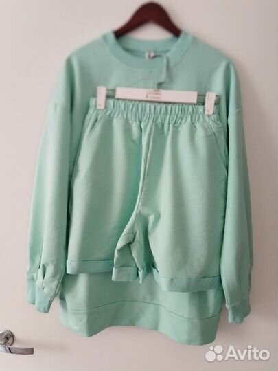 Спортивный костюм женский трикотажный новый