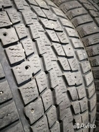 Dunlop SP Winter Ice 07 215/55 R16 97T