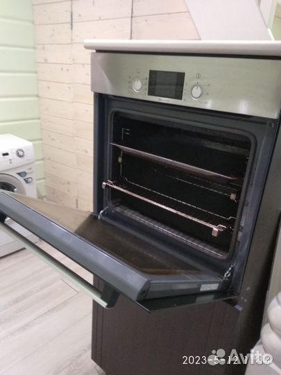 Продам духовой шкаф bosch