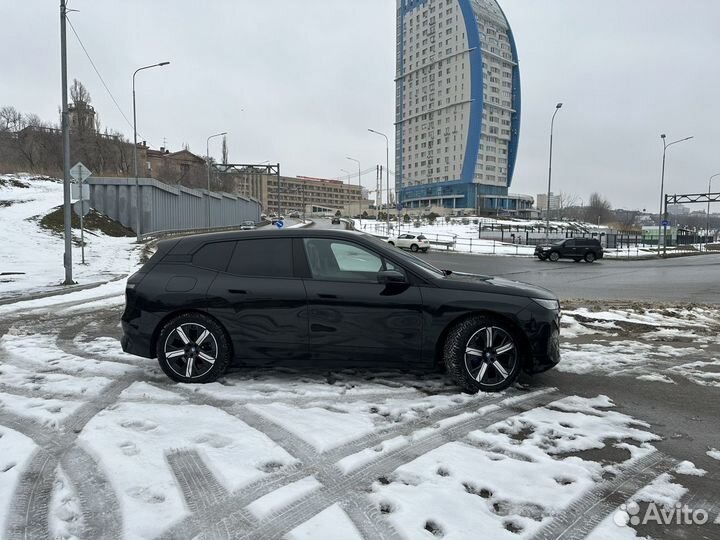 BMW iX 326 л.с. AT, 2023, 13 900 км