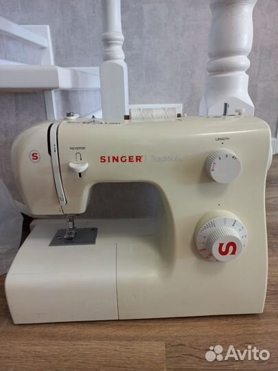 Швейная машина Singer