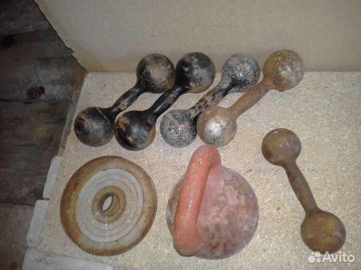 Продам гантели