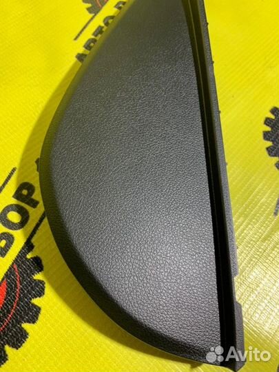 Накладка торпедо левая Kia Rio FB 1.6 2018