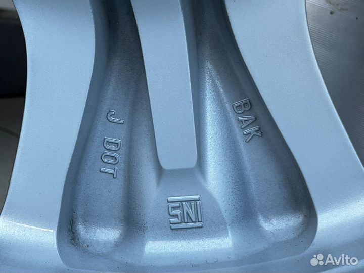 Оригинал lexus LX япония как новые С японии